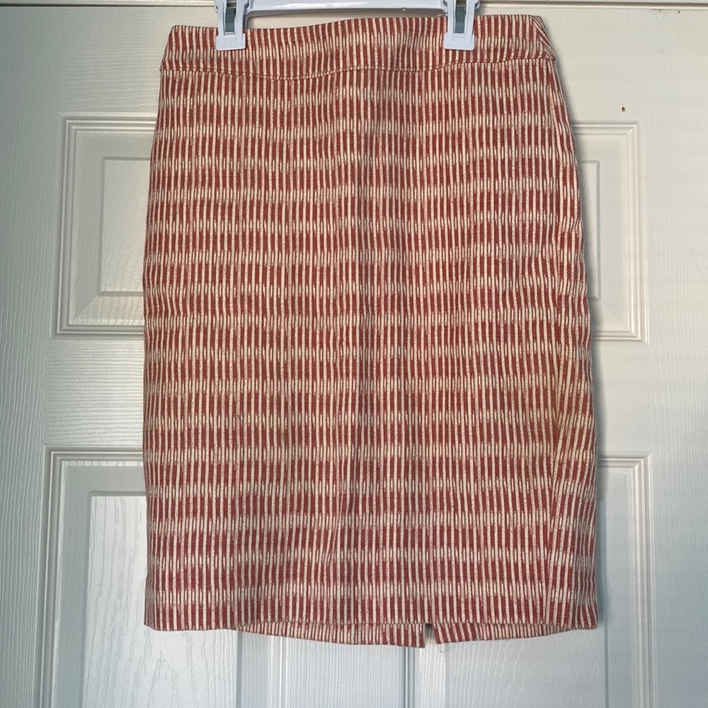 Loft Pink/Cream Patterned Pencil Skirt Size 0